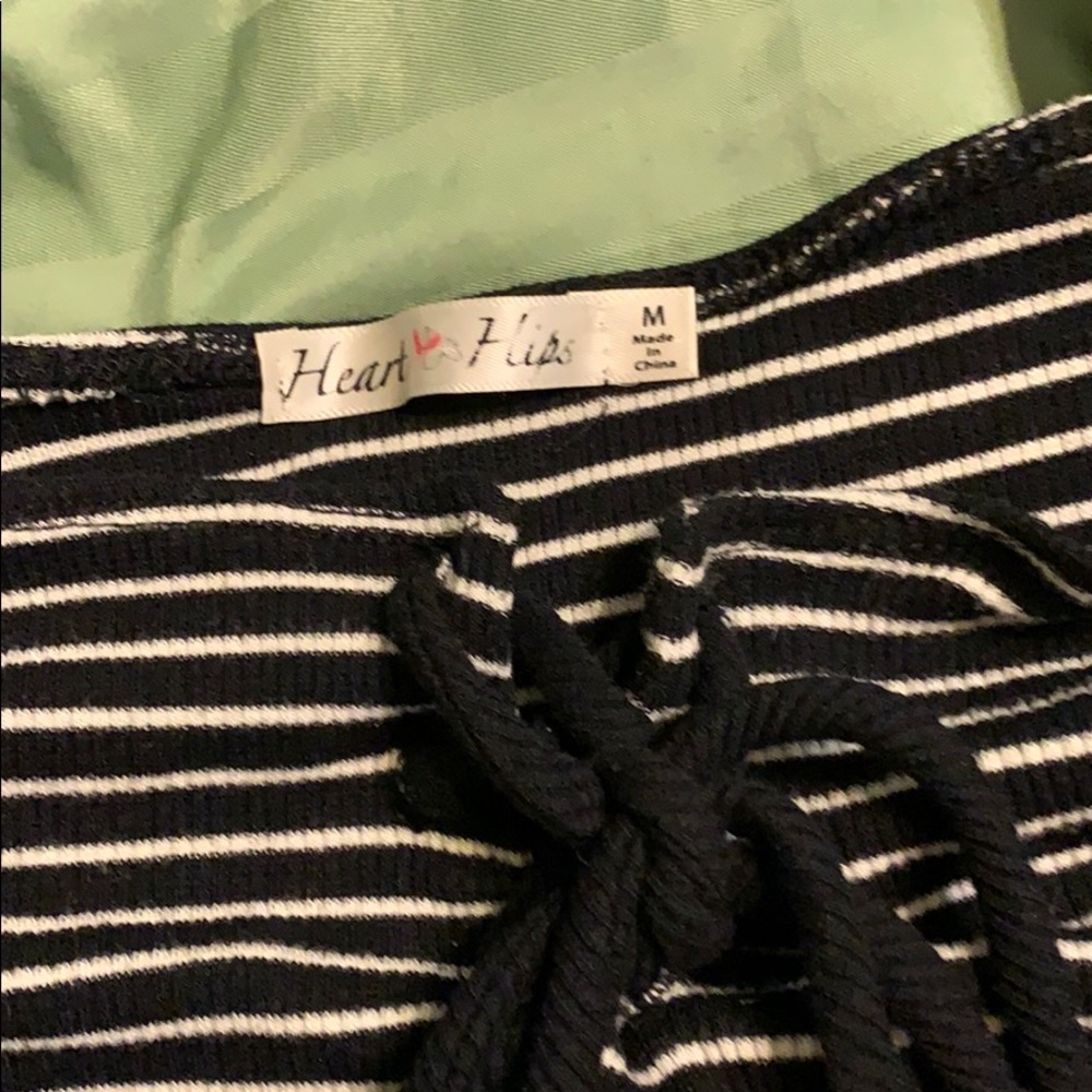 Heart&Hips Striped Crop Top - Picture 2 of 4